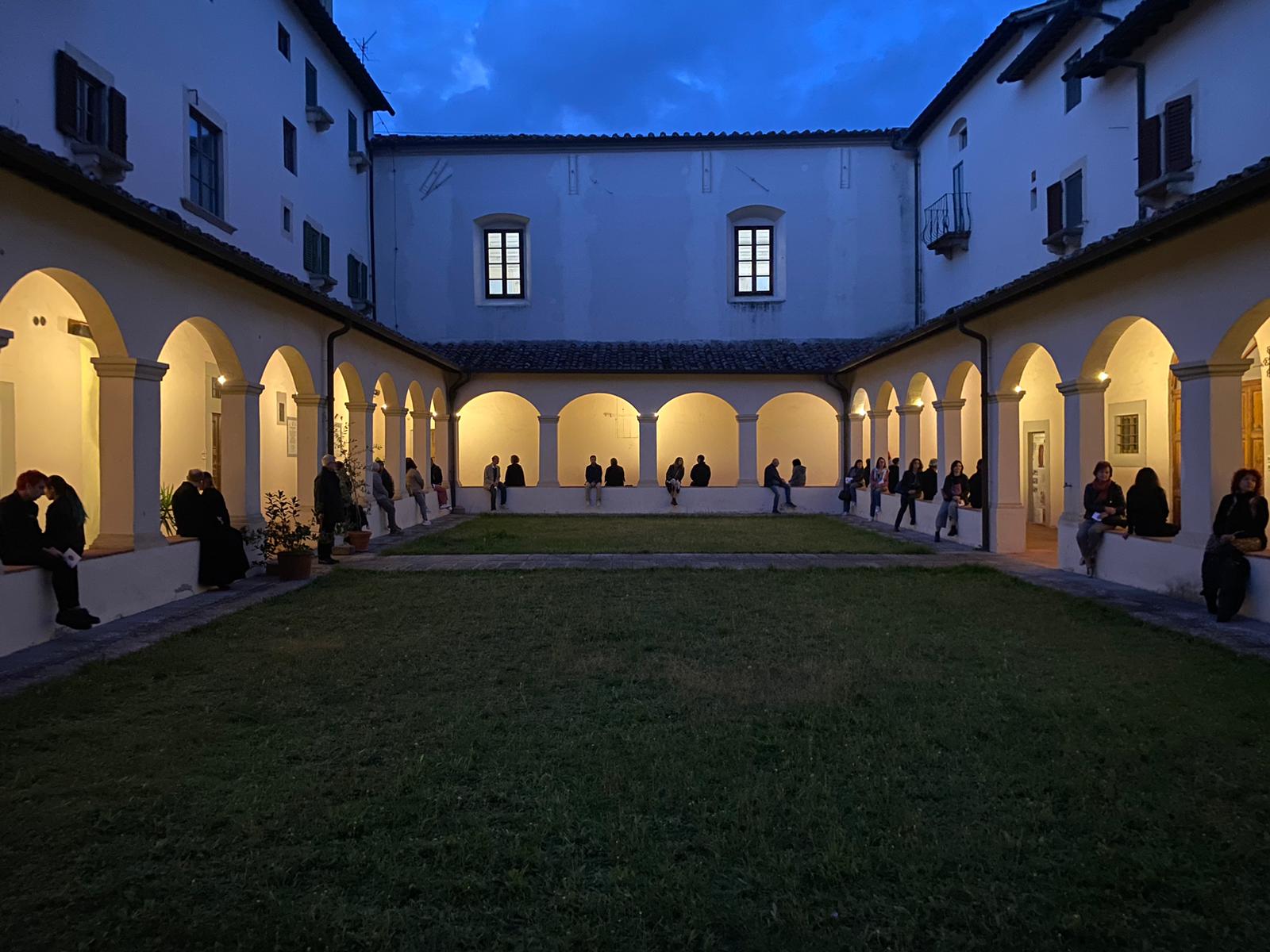 CONFESSIONS A LA SACRISTIE - Chiostro Chiesa San Cosma e Damiano al Vivaio Incisa Valdarno - 27 ottobre 2023